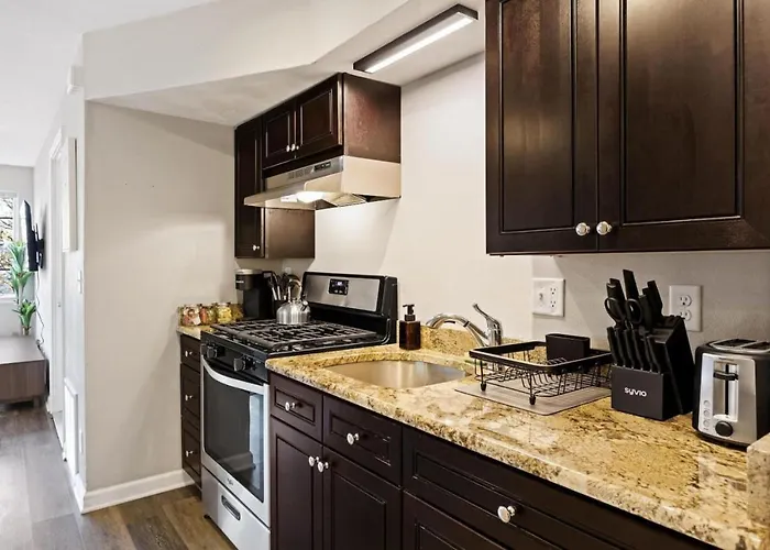 Urban 1bd Moments Away From Dt Apartamento
